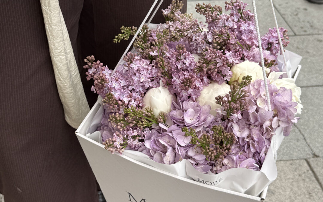 How to Choose the Perfect Flower Bouquet as a Gift in Madrid